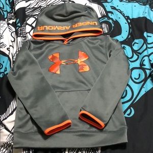 Boys under Armour hoodie